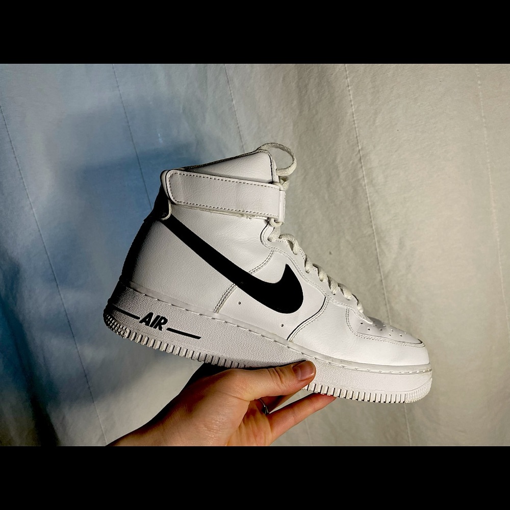 Nike High Top Air Force One’s White Black